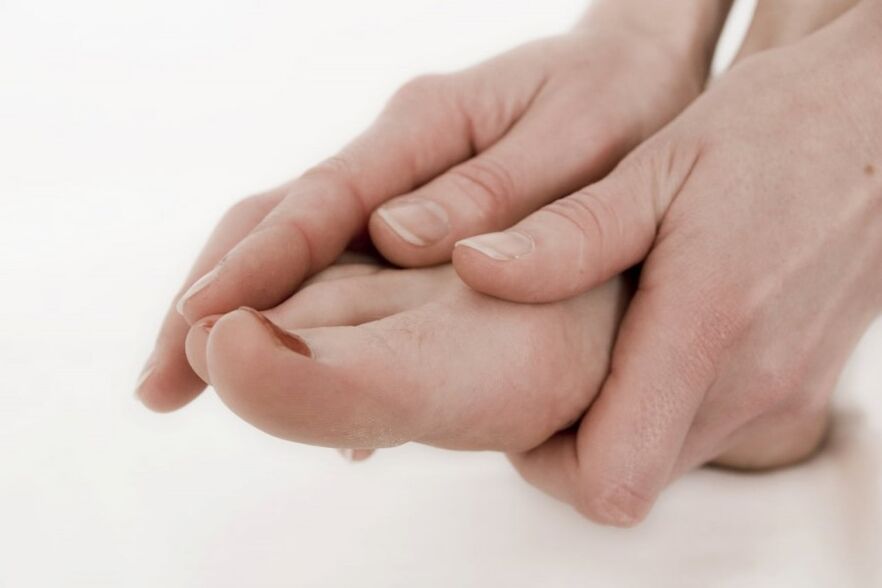 Unpleasant joint sensations after a long walk can be removed with a massage